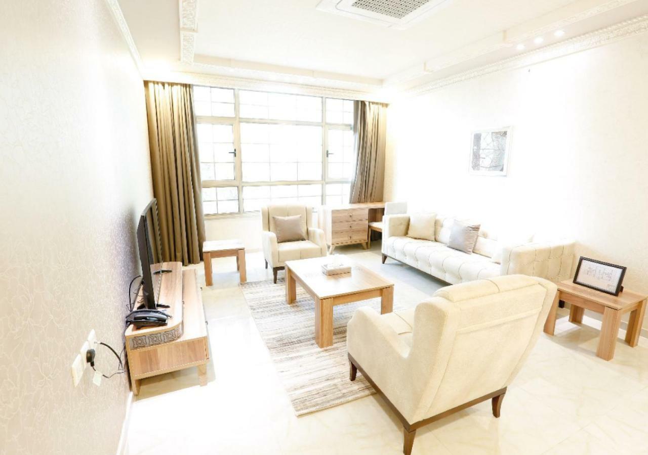 Four Seasons Suites Ta'if Eksteriør bilde
